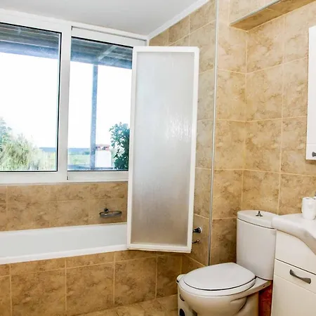Afantou Beach Villa أفانتو