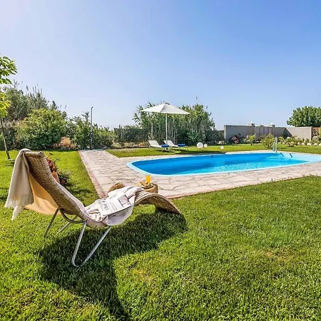 فيلة Afantou Beach Villa *